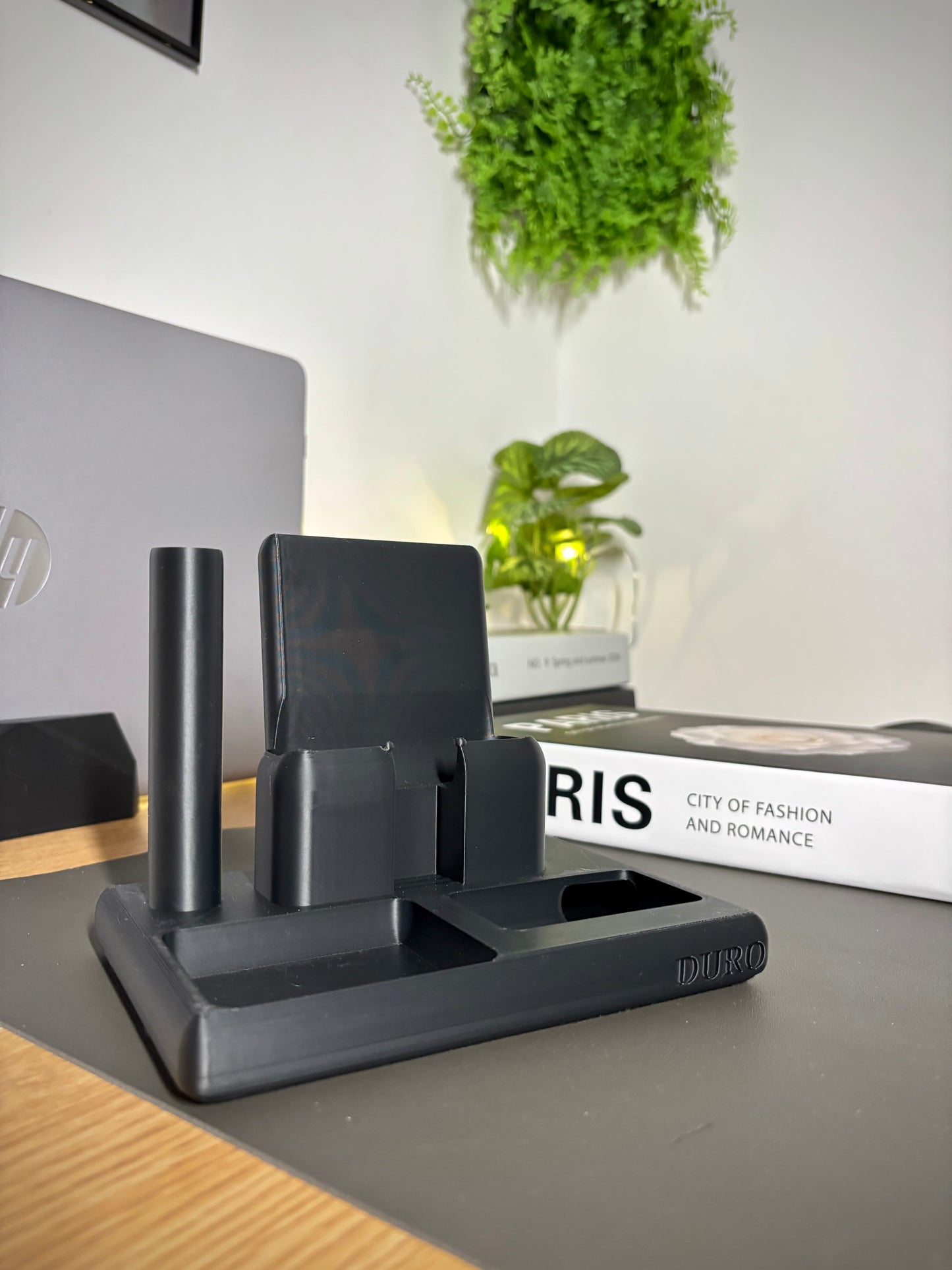 DURO™ Essentials Organizer